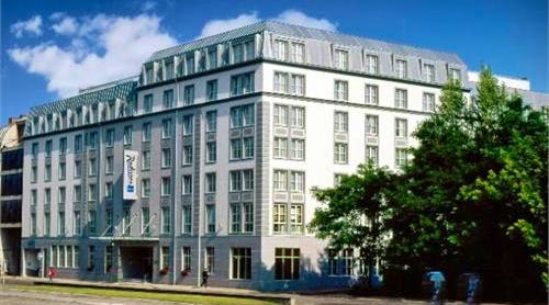 polen_breslau_hotel_radisson-blu_aussen – © Hotel Radisson Blue
