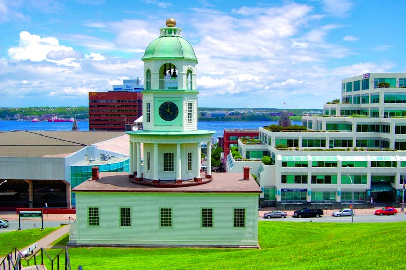 Uhrturm in Halifax - ©alpegor - Fotolia