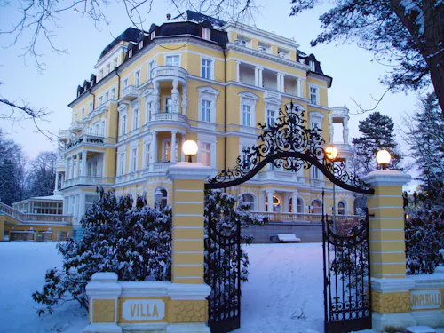 Kurhotel Imperial im Winter &ndash; &copy; Bad Franzensbad AG