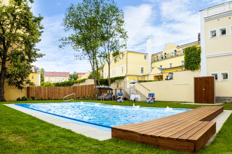 Franzensbad - SPA & Wellness Hotel Reza - Aussenpool – ©SPA und Wellness Hotel Reza Franzensbad
