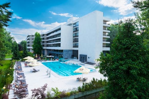 Ensana Esplanade Health Spa Hotel in Piestany - Außenpool &ndash; &copy; Danubius Eplanade in Piestany