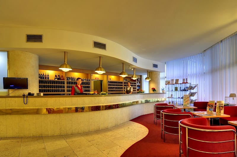 Jachymov - Kurkomplex Curie - Rezeption – ©HEILBAD JACHYMOV AG