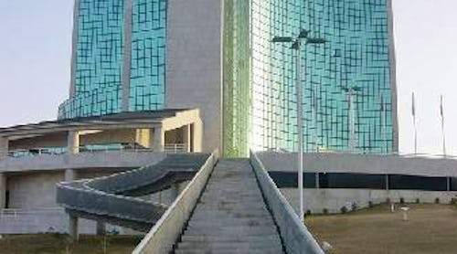 El Goli Pars Hotel – © El Goli Pars Hotel
