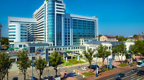 Außenansicht des Hotels Holiday Inn Moskovskie Vorota in St. Petersburg – © Holiday Inn Moskovskie Vorota