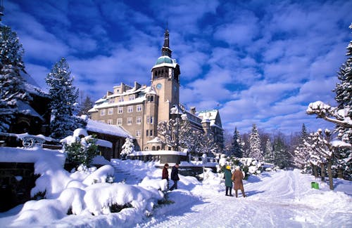 Winter am Kurhaus Bad Flisnberg &ndash; &copy; Kurhaus Bad Flinsberg