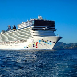 Norwegian Epic vor Cannes – © Norwegian Cruise Line