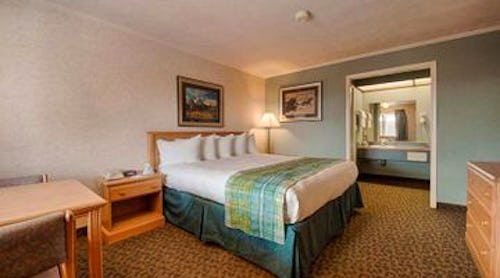 Brandin Iron Inn – © Brandin Iron Inn