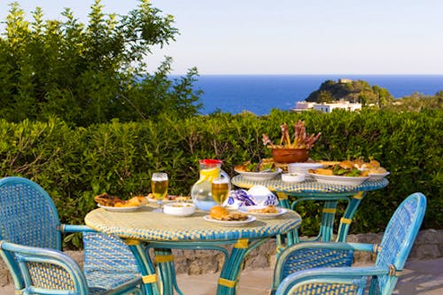 Blick auf Sant Angelo vom Hotel Villa Miralisa &ndash; &copy; Hotel Villa Miralisa