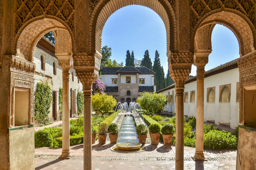 Die Alhambra in Granada – © Stanislav Georgiev - Adobe Stock