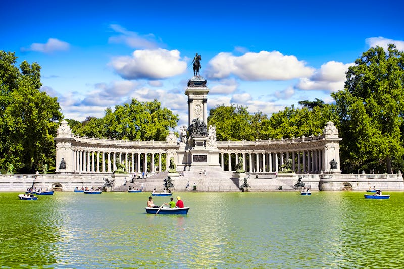 Der Retiro-Park in Madrid - ©mrks_v - Adobe Stock
