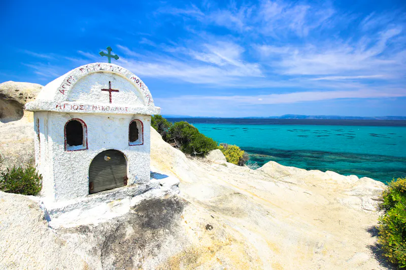 Sithonia Kirche - &copy;Adobe Stock, ivanavanja