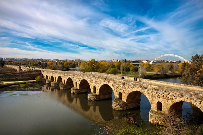 Merida - Puentes Romano y Lusitania - ©Turismo de Extremadura