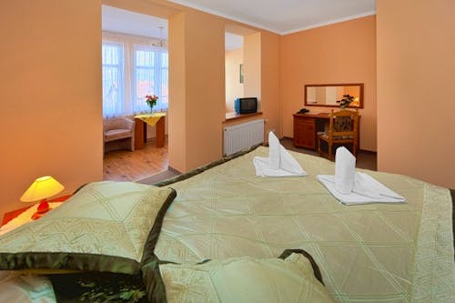Zimmerbeispiel Hotel Kwisa 1 &ndash; &copy; Hotel Kwisa 1