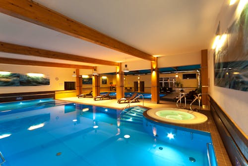 Schwimmbadbereich im Hotel Bryza &ndash; &copy; Ideaspa