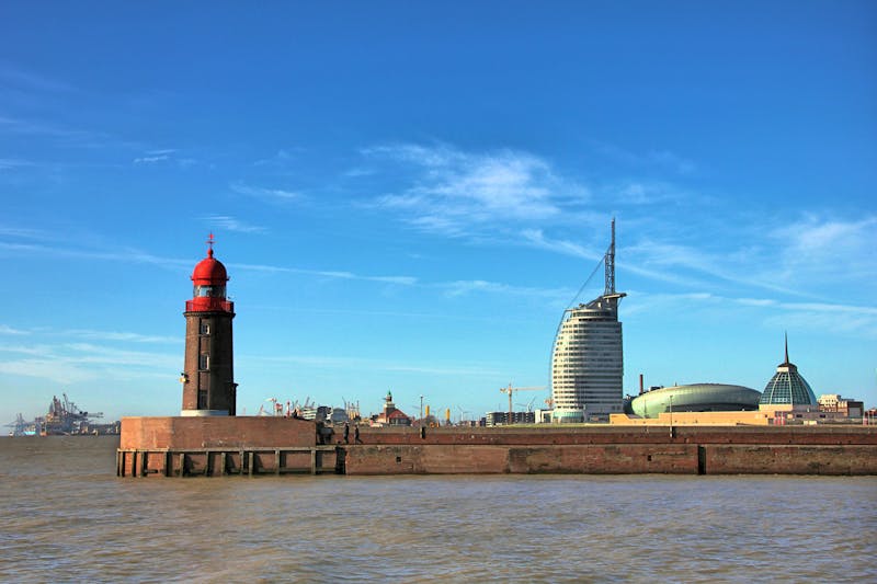 Hafeneinfahrt Bremerhaven - &copy;Brigitte Bohnorst - Fotolia