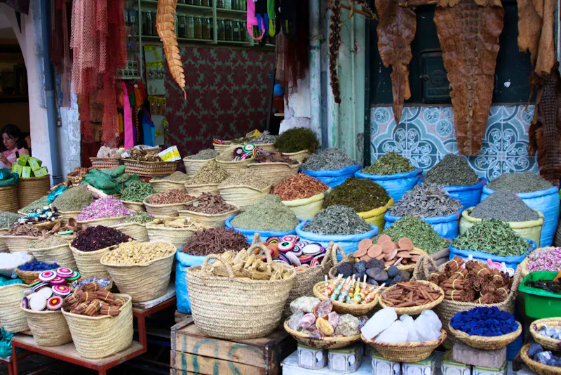 Souk in Marrakesch - &copy;Eberhardt TRAVEL