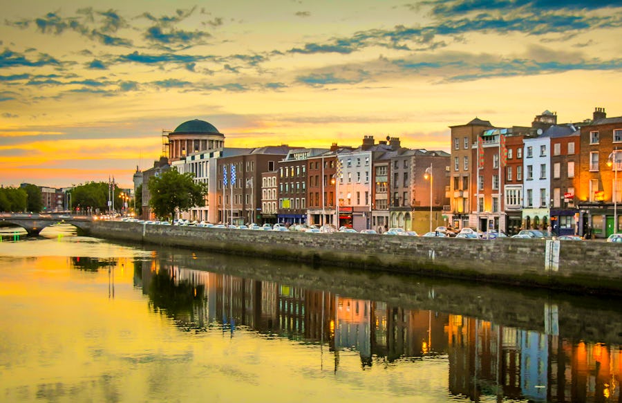 Dublin am Abend – © alexgres - Adobe Stock