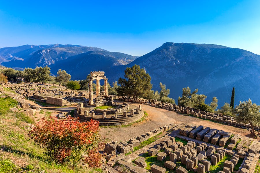 Heiligtum der Athena Pronaia in Delphi – © elgreko (Adobe Stock)