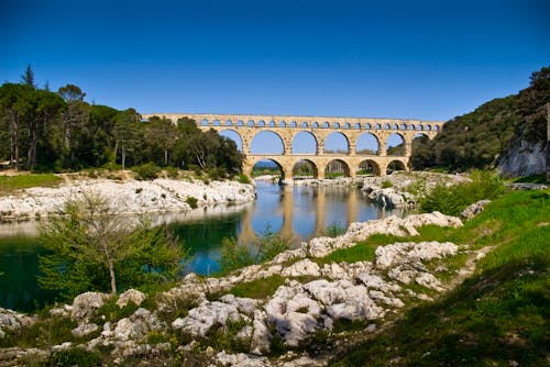 Le Pont du Gard &ndash; &copy; Florian Villesche - Fotolia