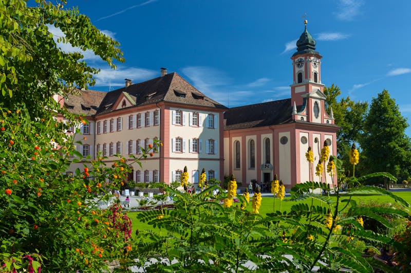 Schloss Insel Mainau - ©Sasa Komlen  Adobe Stock