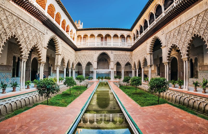 Alcazar-Palast in Sevilla - ©Alexander Demyanenko - Adobe Stock