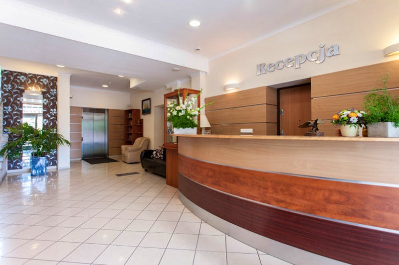 Rezeption Hotel Rezydencja Bielik – ©Hotel Rezydencja Bielik