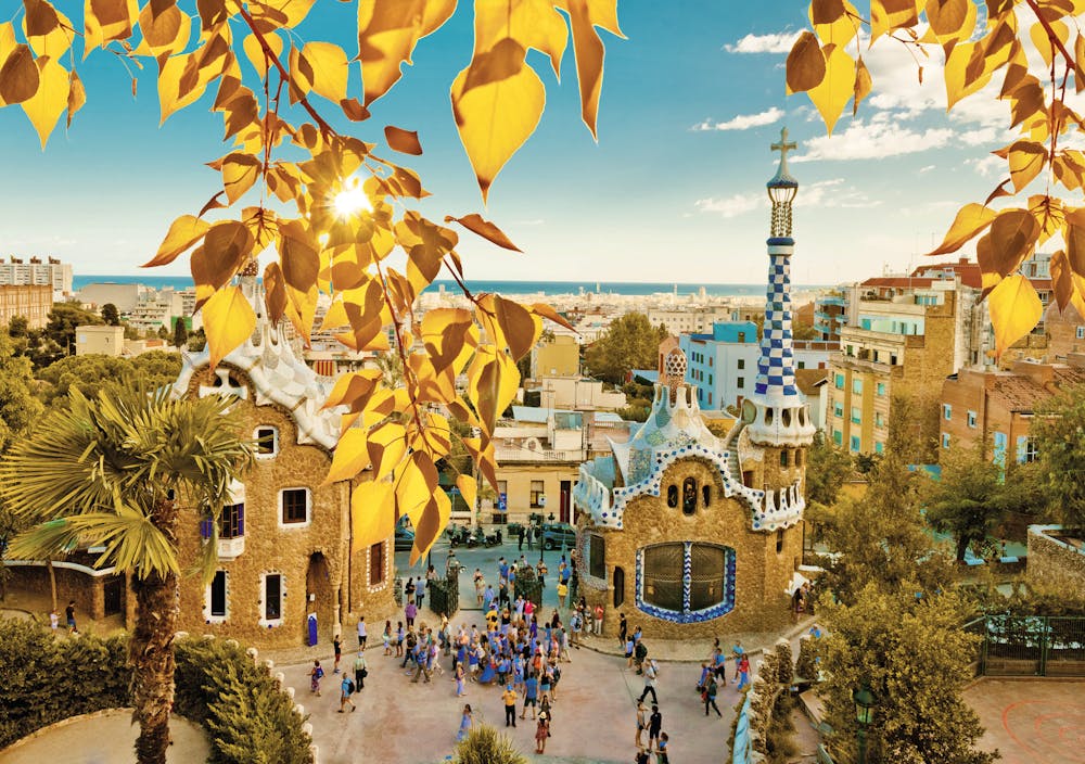 Park Güell in Barcelona &ndash; &copy; Valerie Potapova - Adobe Stock