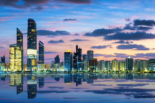 Abu Dhabi_Skyline &ndash; &copy; Frédéric Prochasson - AdobeStock