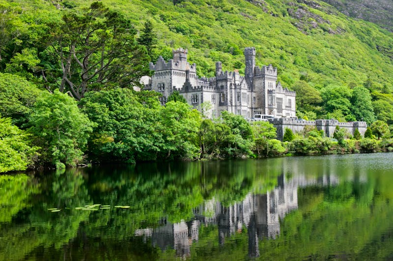 Kylemore Abbey - Irland - ©Nico Smit - Adobe Stock