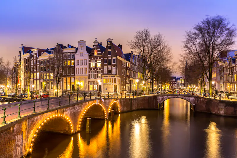 Kanal in Amsterdam - &copy;vichie81 - Fotolia