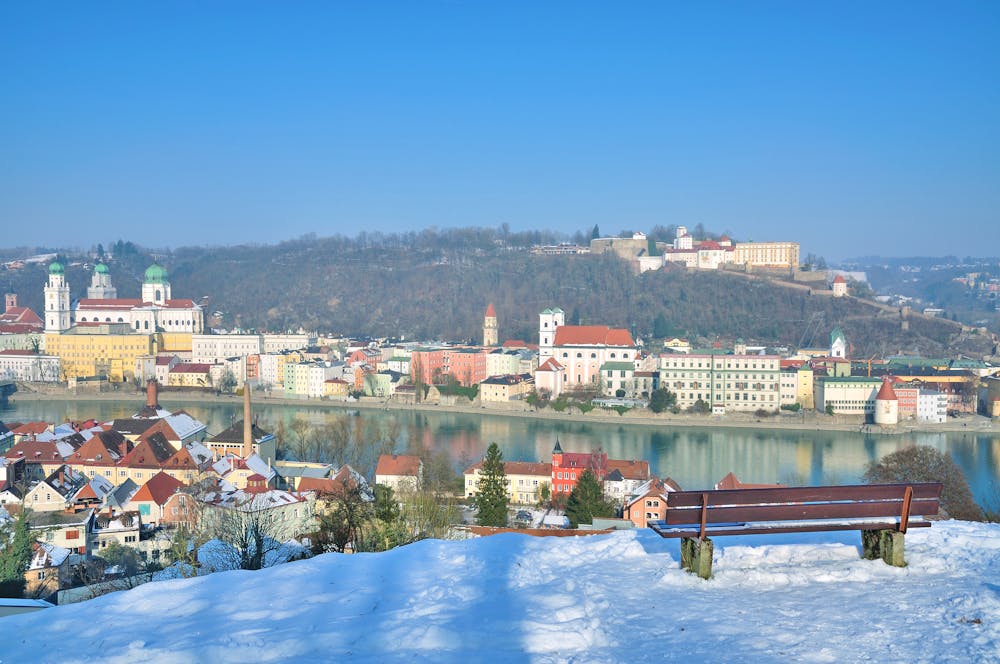 Blick ueber das winterliche Passau im Bayerischen Wald &ndash; &copy; travelpeter - Fotolia