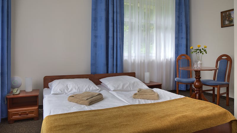 Zimmerbeispiel Standard-Zimmer Klinika Mlodosci Medical SPA – ©Klinika Mlodosci Medical SPA