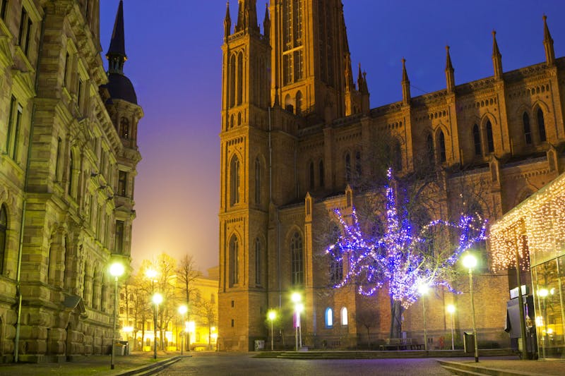 Marktkirche in Wiesbaden - ©prosiaczeq - AdobeStock