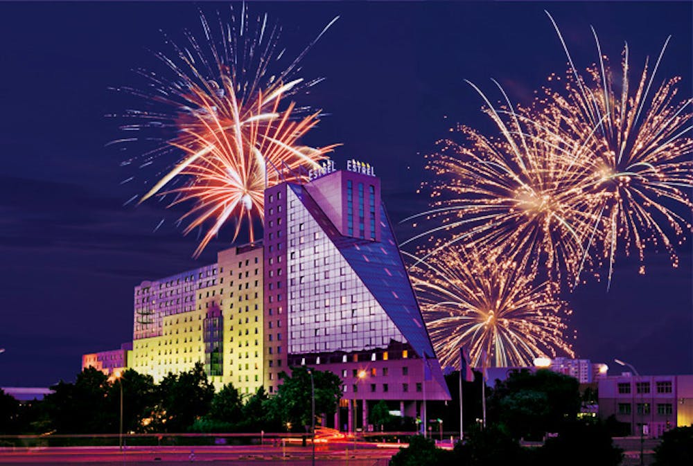 Feuerwerk am Estrel Hotel Berlin &ndash; &copy; Estrel Berlin