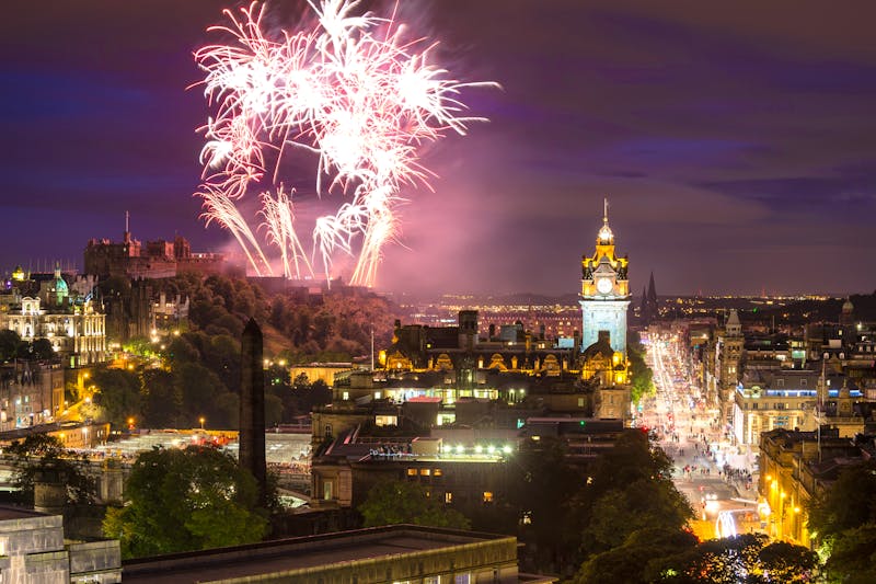 Silvester in Edinburgh - ©andreaobzerova - Fotolia