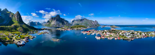 Lofoten in Norwegen &ndash; &copy; Tomas Griger - Adobe Stock