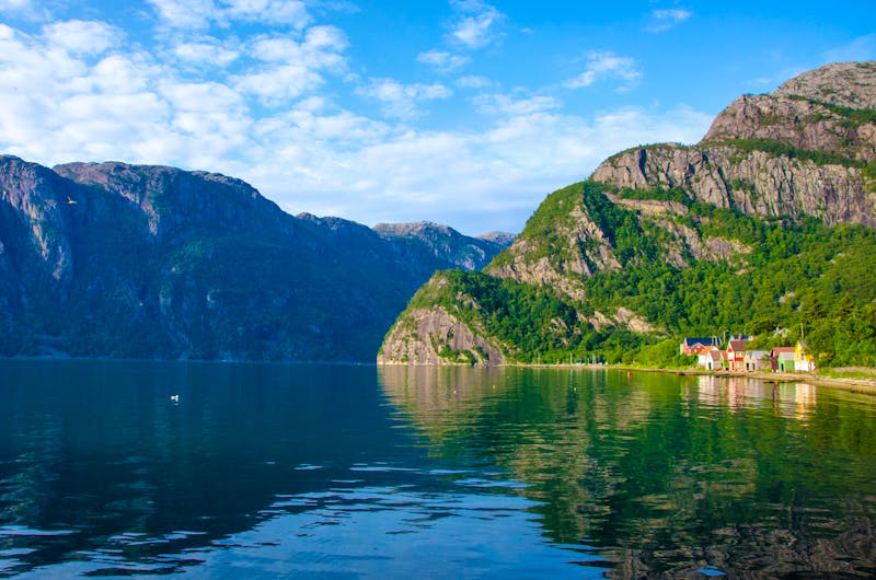 Sognefjord in Norwegen - ©Simon Dannhauer - Adobe Stock