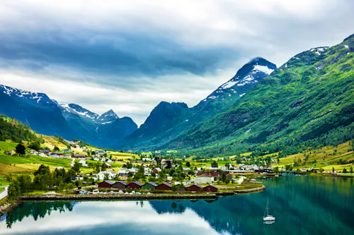 Olden Briksdal Norwegen &ndash; &copy; Vlada Z - Fotolia