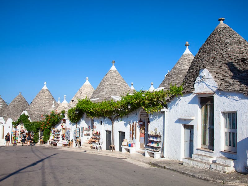 Trulli-Rundhäuser in Alberobello - Süditalien - ©swisshippo - Fotolia