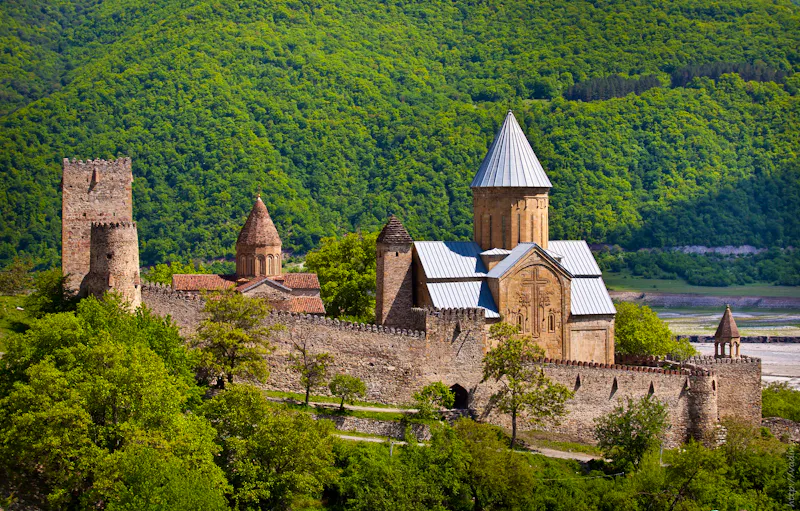 Wherkirche Ananuri - &copy;Vizit Armenia