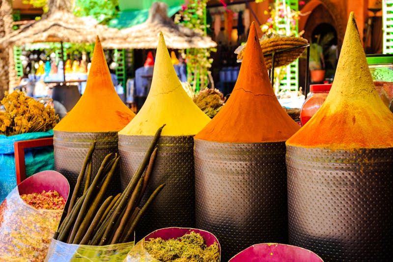 Gewürze auf dem Markt in Marrakesch - ©takepicsforfun - AdobeStock