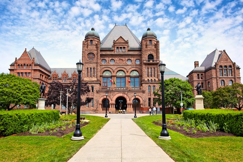 Parlamentsgebäude in Toronto - ©fotobeam.de - Fotolia