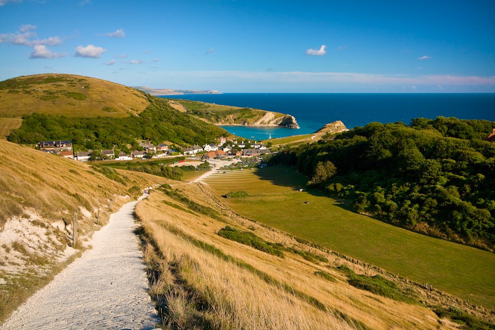 Südengland – Lulworth Bucht an der Jurassic coast in Dorset &ndash; &copy; milangonda - Fotolia