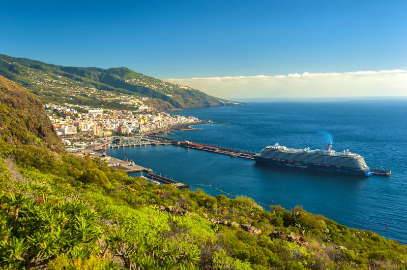 La Palma - Kreuzfahrtschiff - ©H.Spilker - Adobe Stock