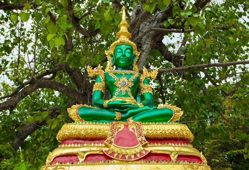 Buddha-Statue nahe Arun - ©jahmaica - Fotolia