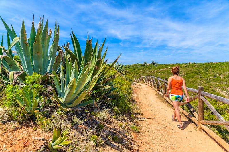 Wandern an der Algarve - ©pkazmierczak - Adobe Stock