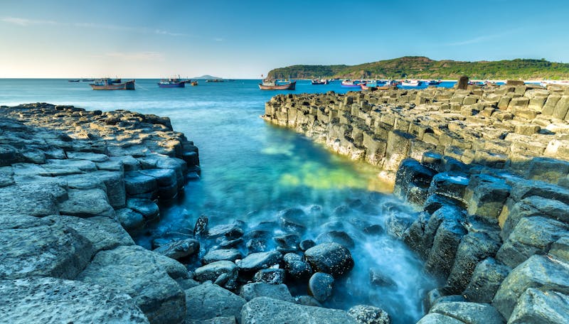 Giants Causeway in Irland - ©Huythoaiphotographer - Adobe Stock