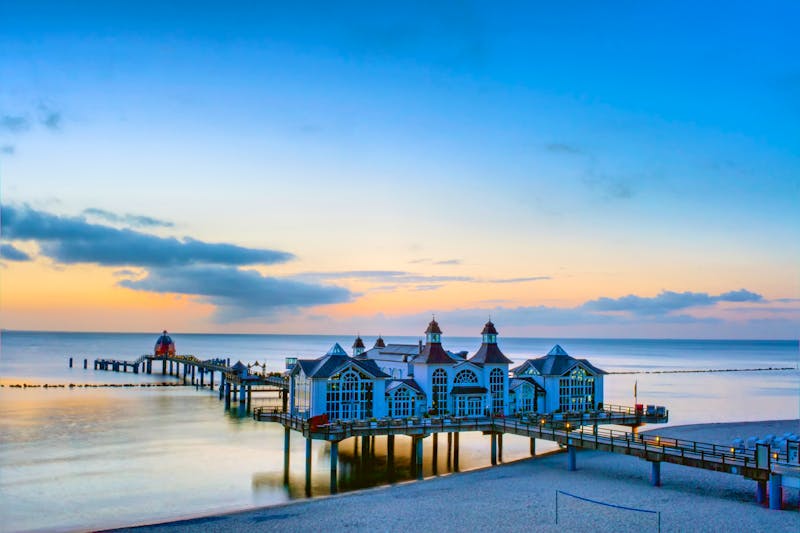 Ruegen_Selliner Seebruecke_Morgenstimmung – ©elxeneize - Fotolia