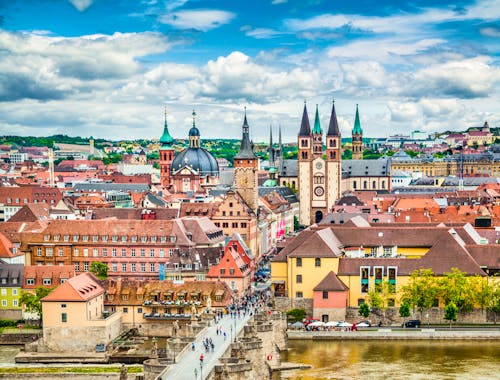Wuerzburg_Stadtansicht &ndash; &copy; JR Photography, AdobeStock