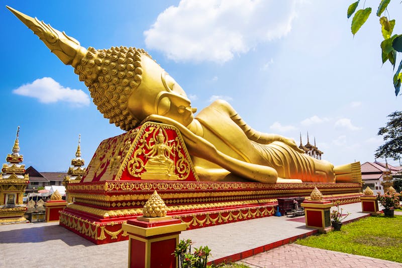Buddha am Pha That Luang - ©R.M. Nunes - Fotolia